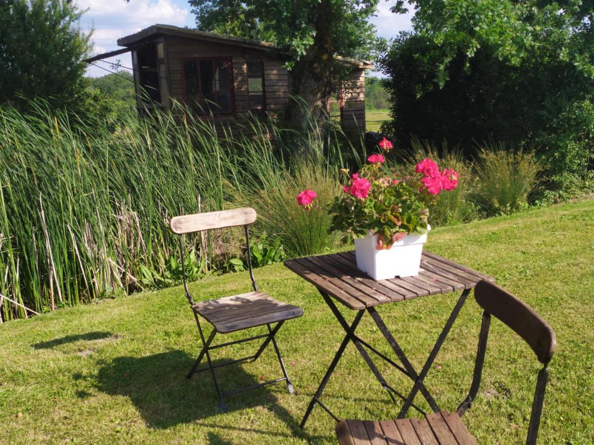 Gite Cosy Grand Confort Dans Un Ecrin De Verdure Agudelle Exterior photo
